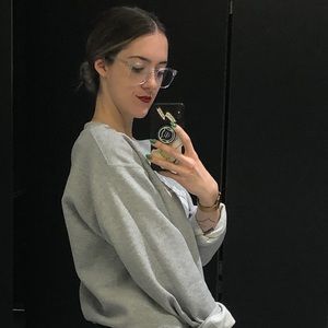 Meet your Posher, Alma